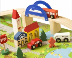 Pista en madera con accesorios