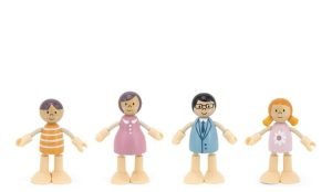 Familia muñecos madera flexibles